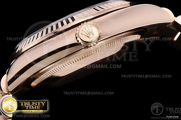 0515 Unique RDD0219D – DayDate 36mm 692